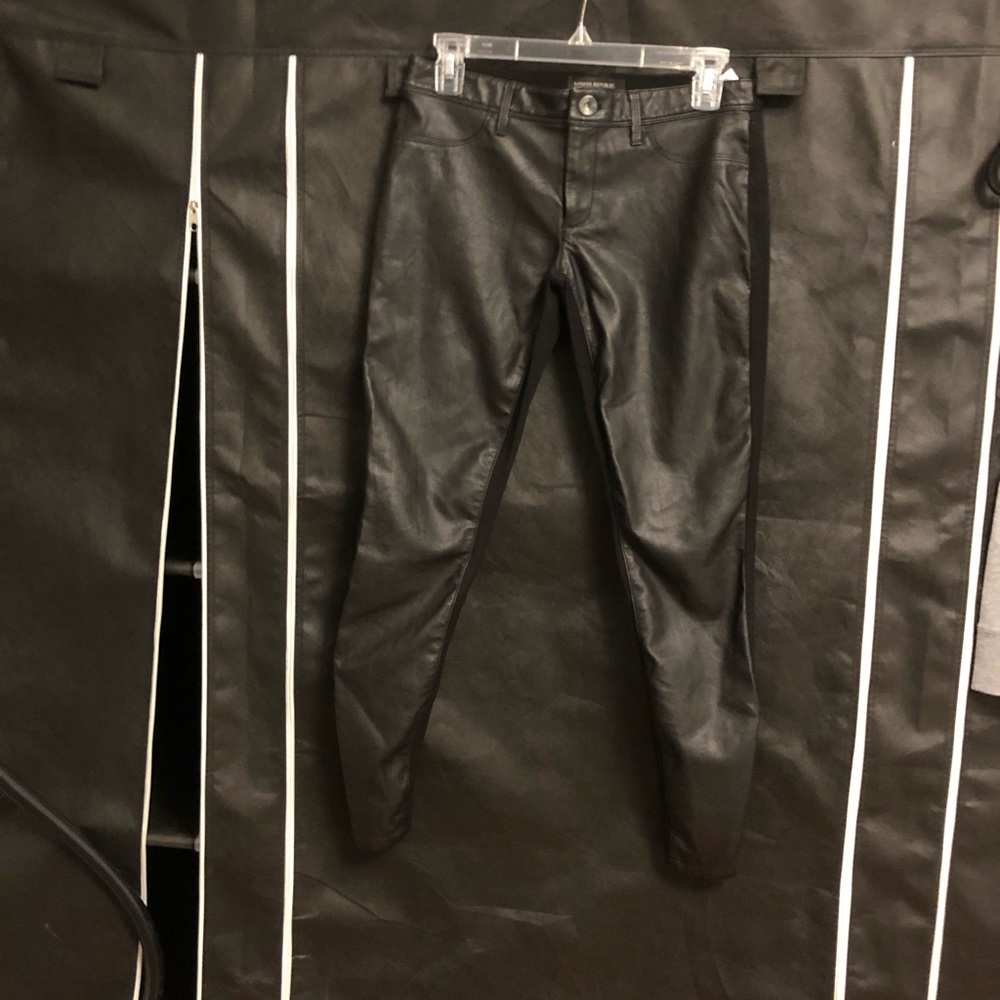 ❤️Banana Republic Faux Leather Front Pants Size 2